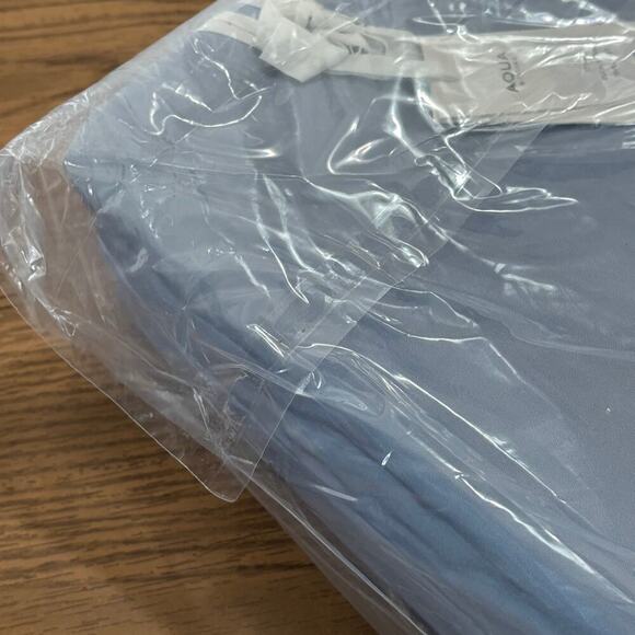 Aqua Bloomingdales Sky Blue King Size Eucalyptus Sheet Set New - Picture 3 of 6